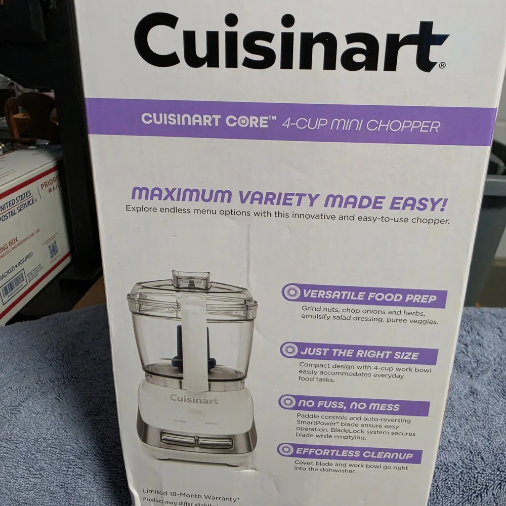 Cuisinart 4-Cup Mini Chopper in White - Picture 3 of 5
